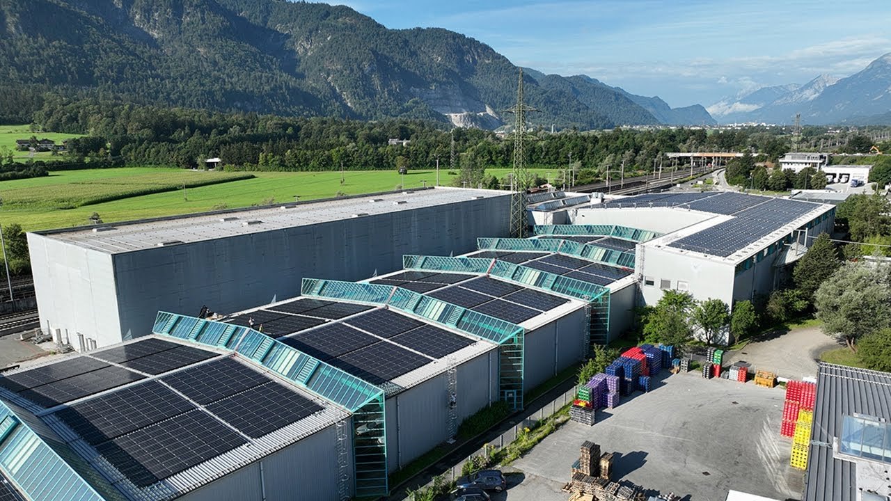 Imagen del vídeo: vista aérea de las instalaciones de MW Treichl